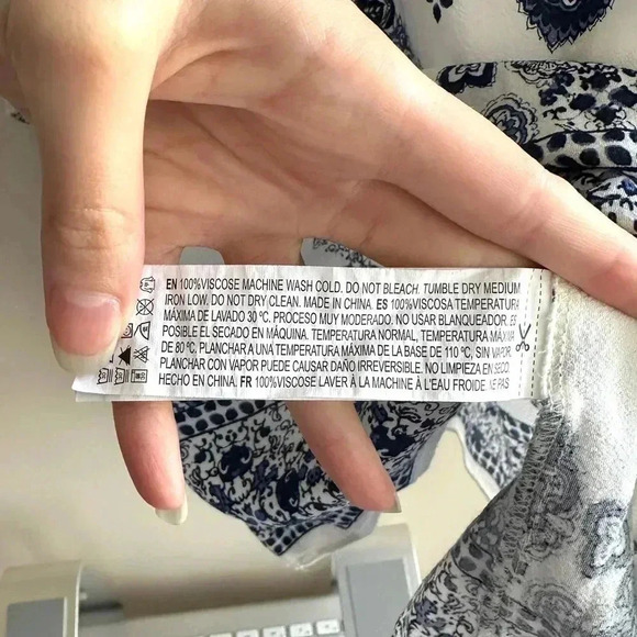 Forever 21 Contemporary Blue Floral Cold Shoulder Bell Sleeve Dress, Size XS - Picture 11 of 16